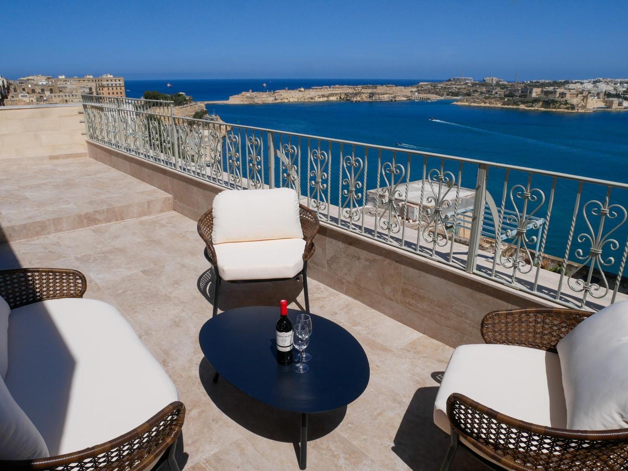Отель Battery House Валетта Экстерьер фото